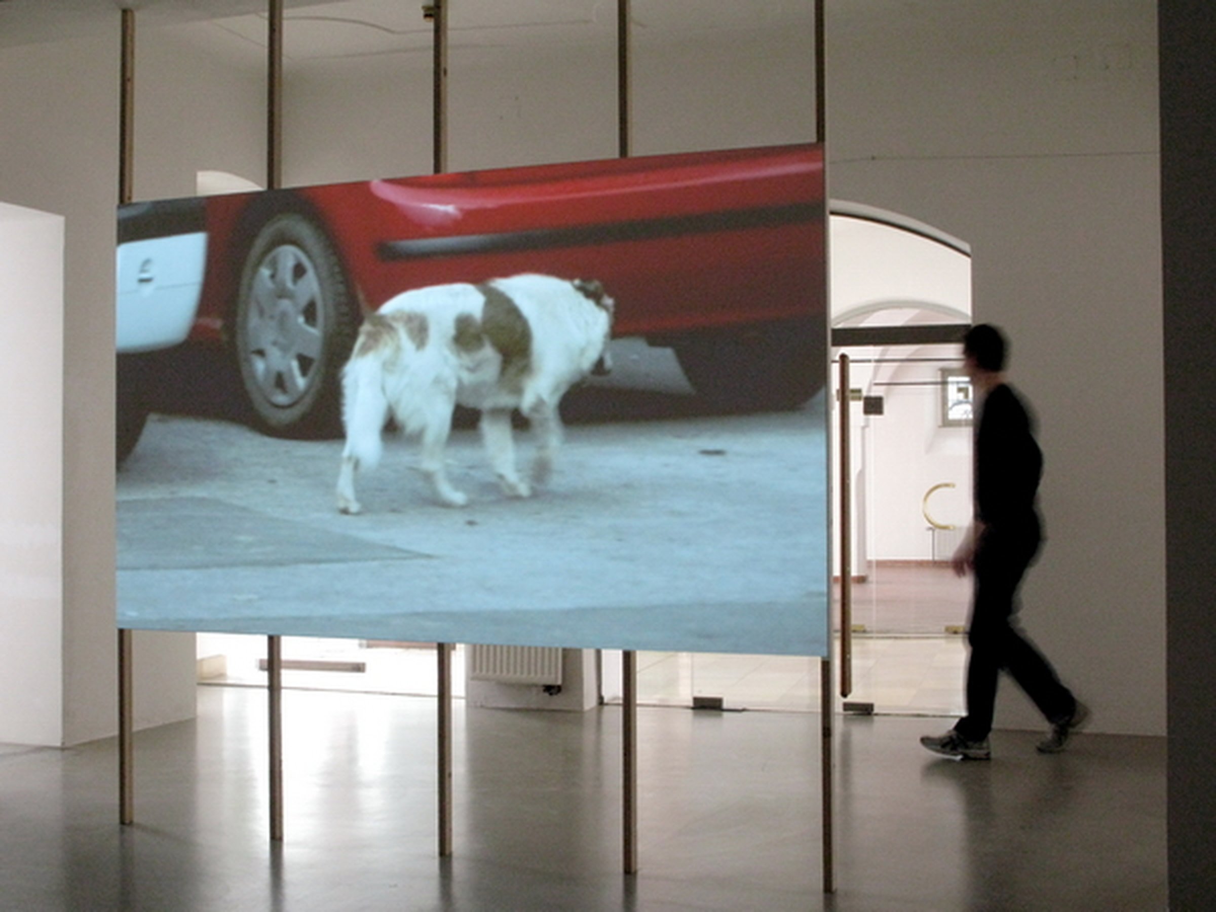 I'm Lost Without Your Rhythm, 2009 HD - 13’29'' loop, installation view, Grazer Kunstverein, Graz, 2010