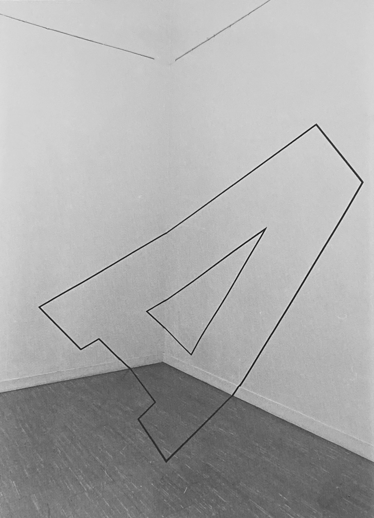 Renato Spagnoli APR5, 1978 nastro adesivo 249 × 410 × 225 cm