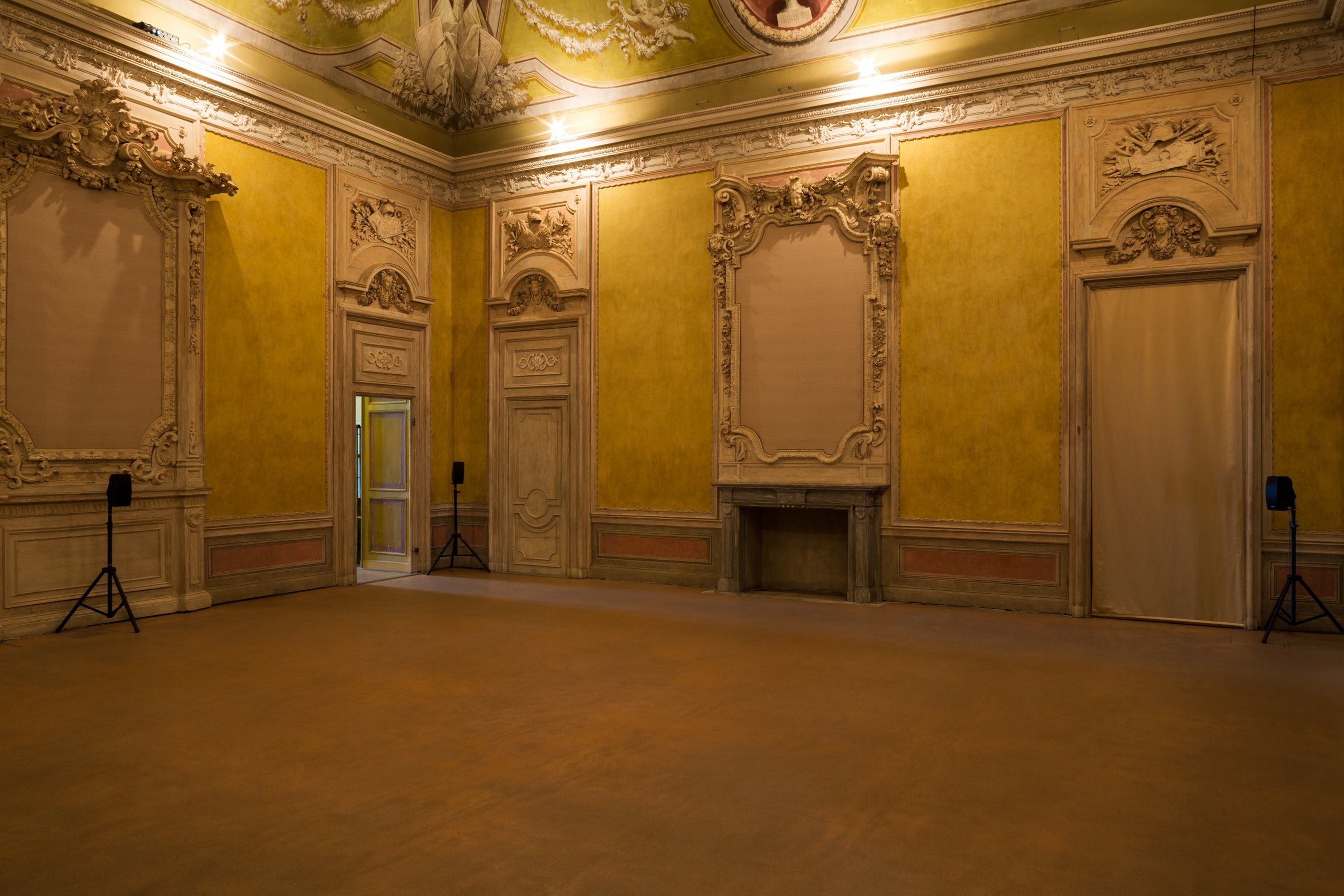 Unmade Film - The Voiceover, 2013 - 2014 Surround sound, dimming light - 29'30’’, Installation view at Castello Di Rivoli, 2015 Ph. Renato Ghiazza