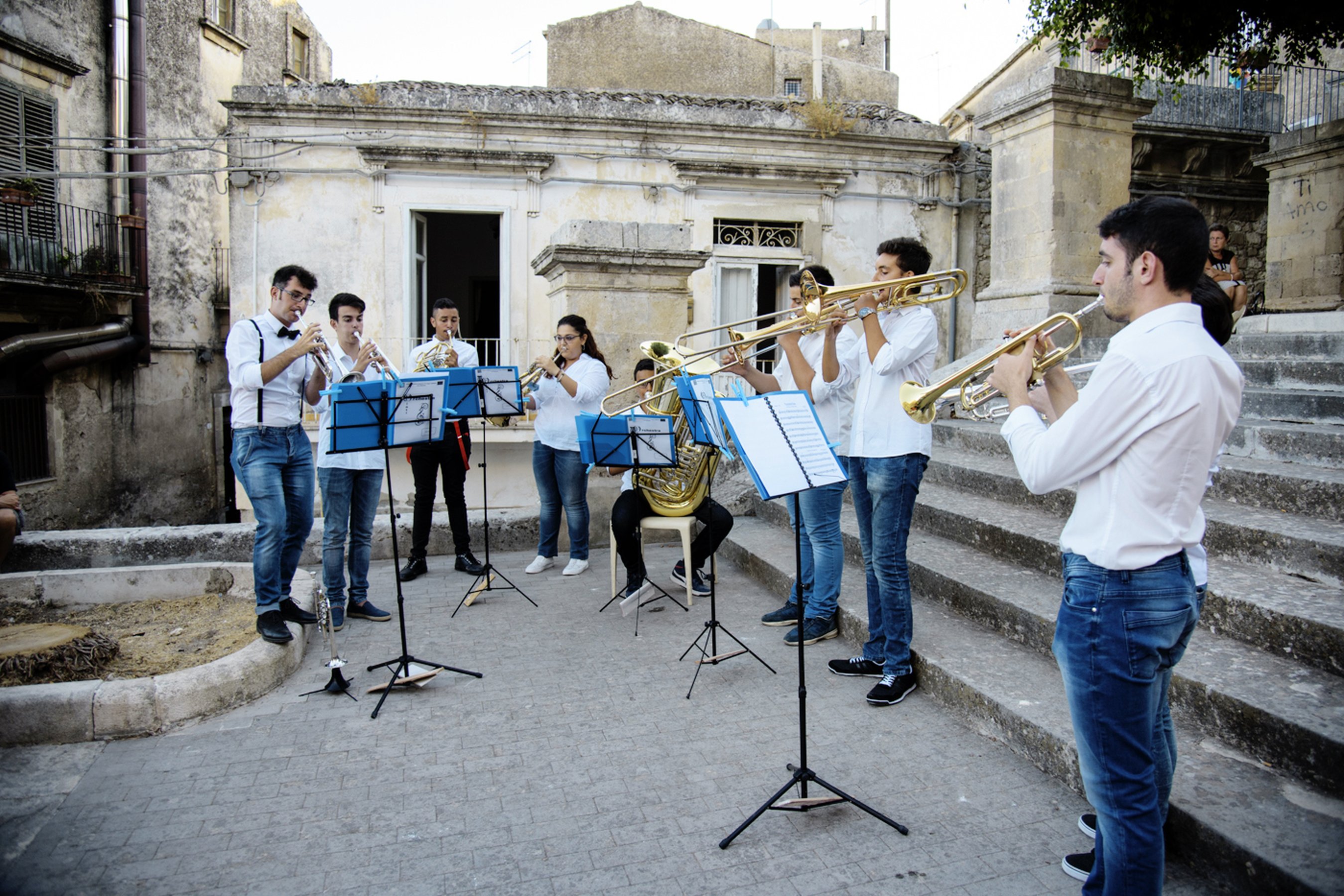 performance curated by Matteo Lucchetti, Modica, 06/08/16; ph. Andrea Samonà