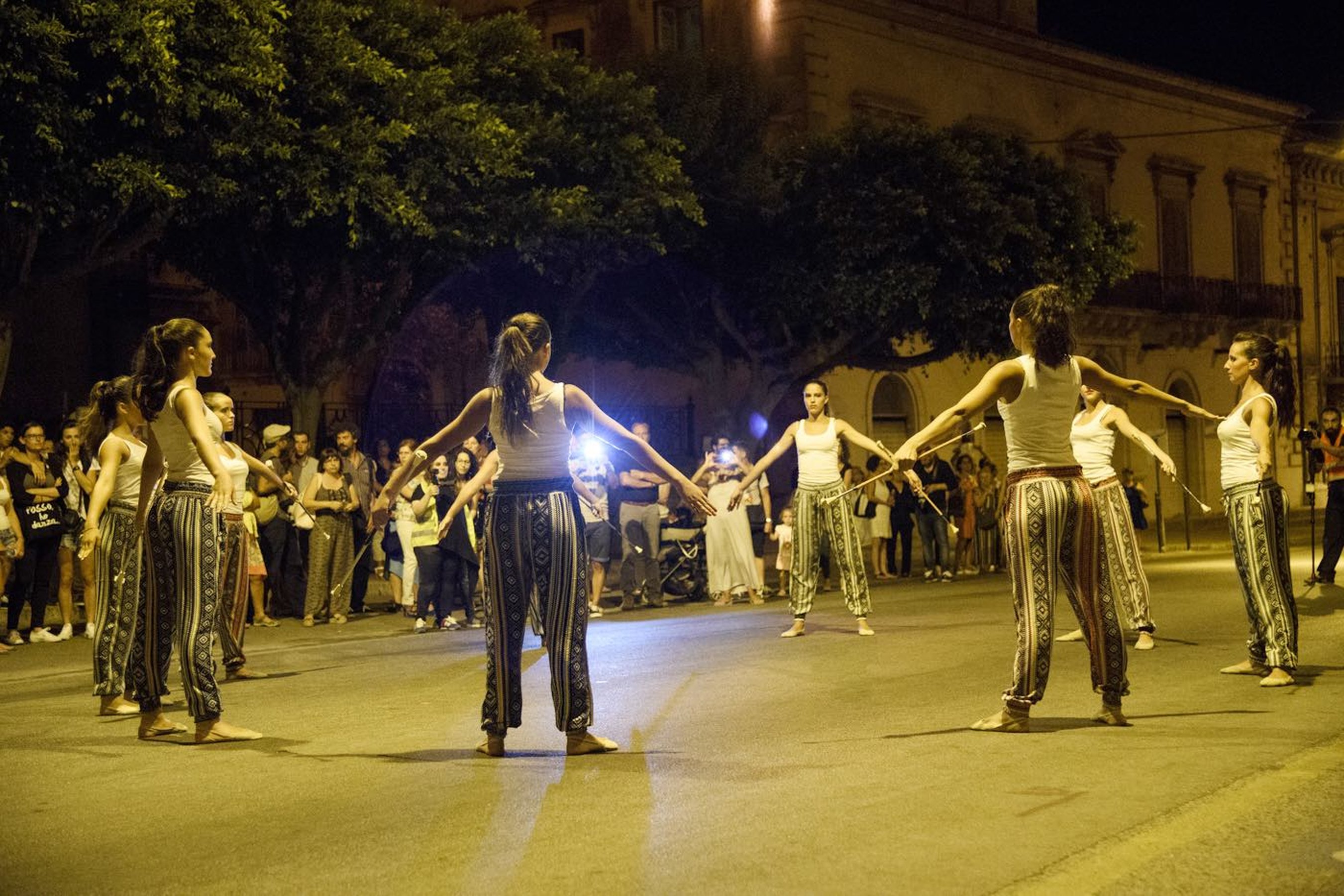 performance curated by Matteo Lucchetti, Modica, 06/08/16; ph. Andrea Samonà