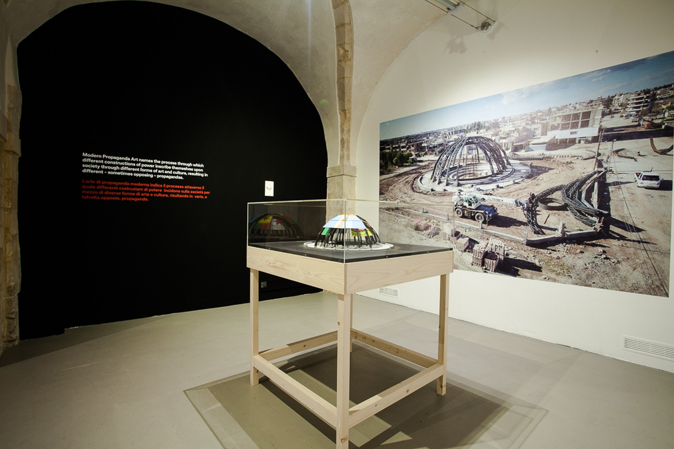 Propagandas, installation view