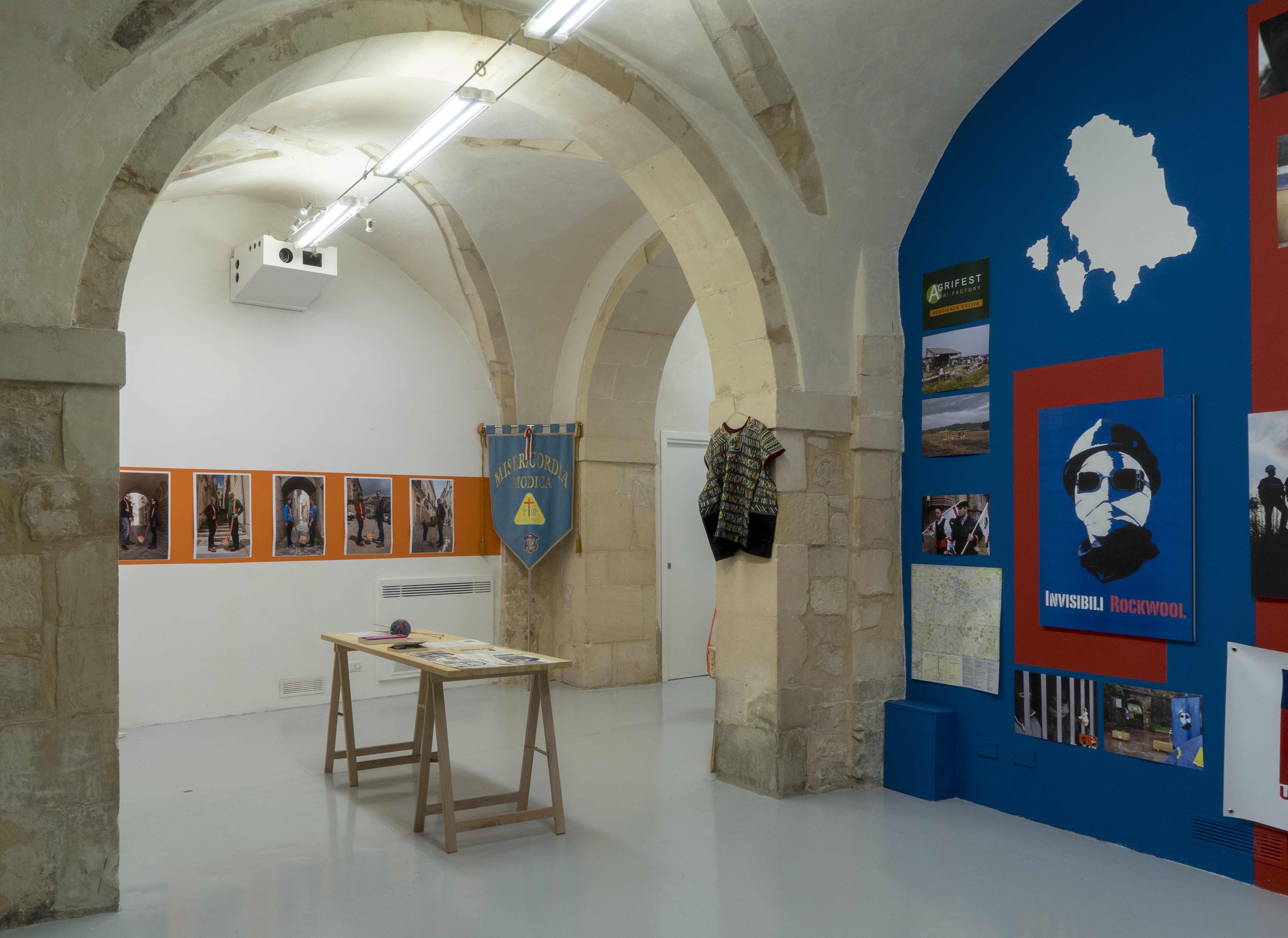 Giuseppefraugallery, La Processione delle Pietre, installation view at Laveronica arte contemporanea