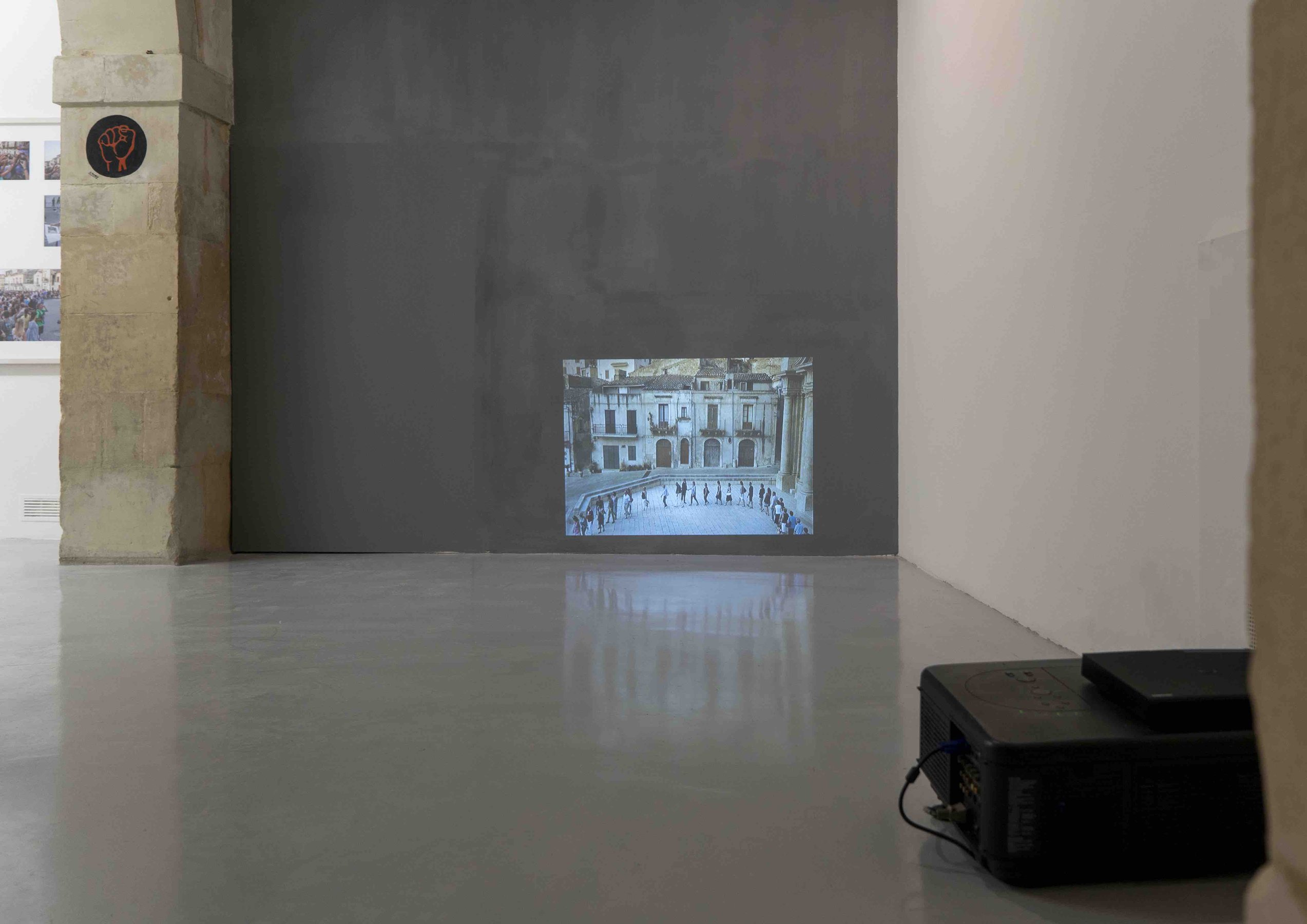 Adrian Paci, The Encounter, installation view at laveronica arte contemporane